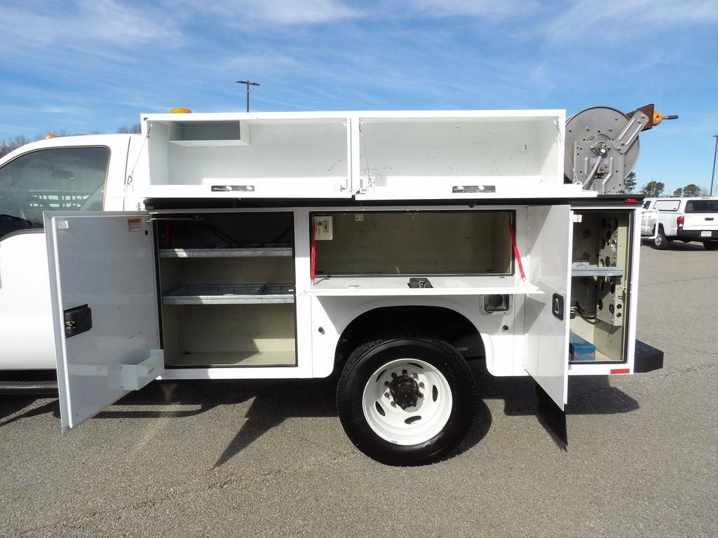 Used 2015 Ford F450 XL w/ Power Equipment Group image 38