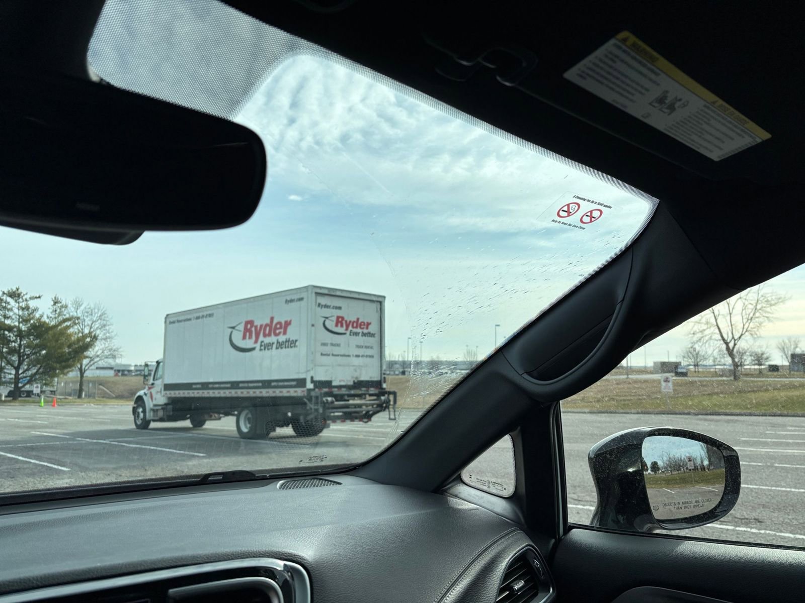 Used 2025 Chrysler Pacifica Limited image 40