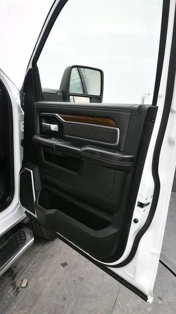 Used 2024 RAM 2500 Laramie image 10