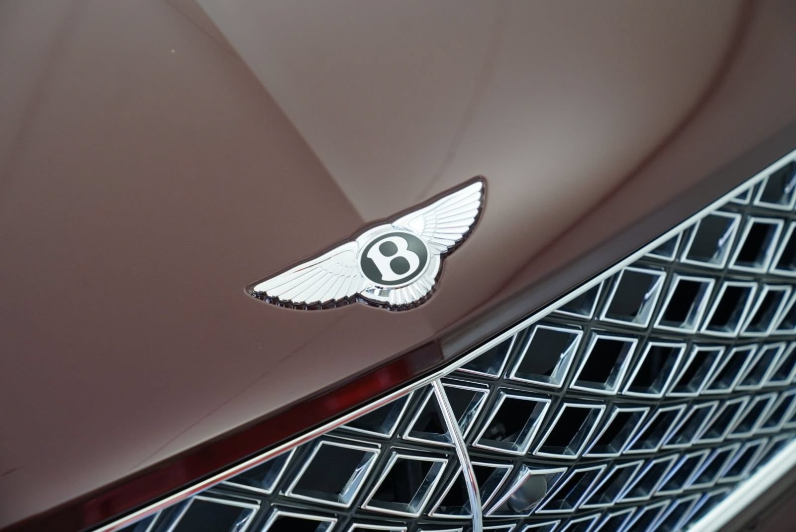 New 2026 Bentley Bentayga Extended Wheelbase AWD/4WD image 3