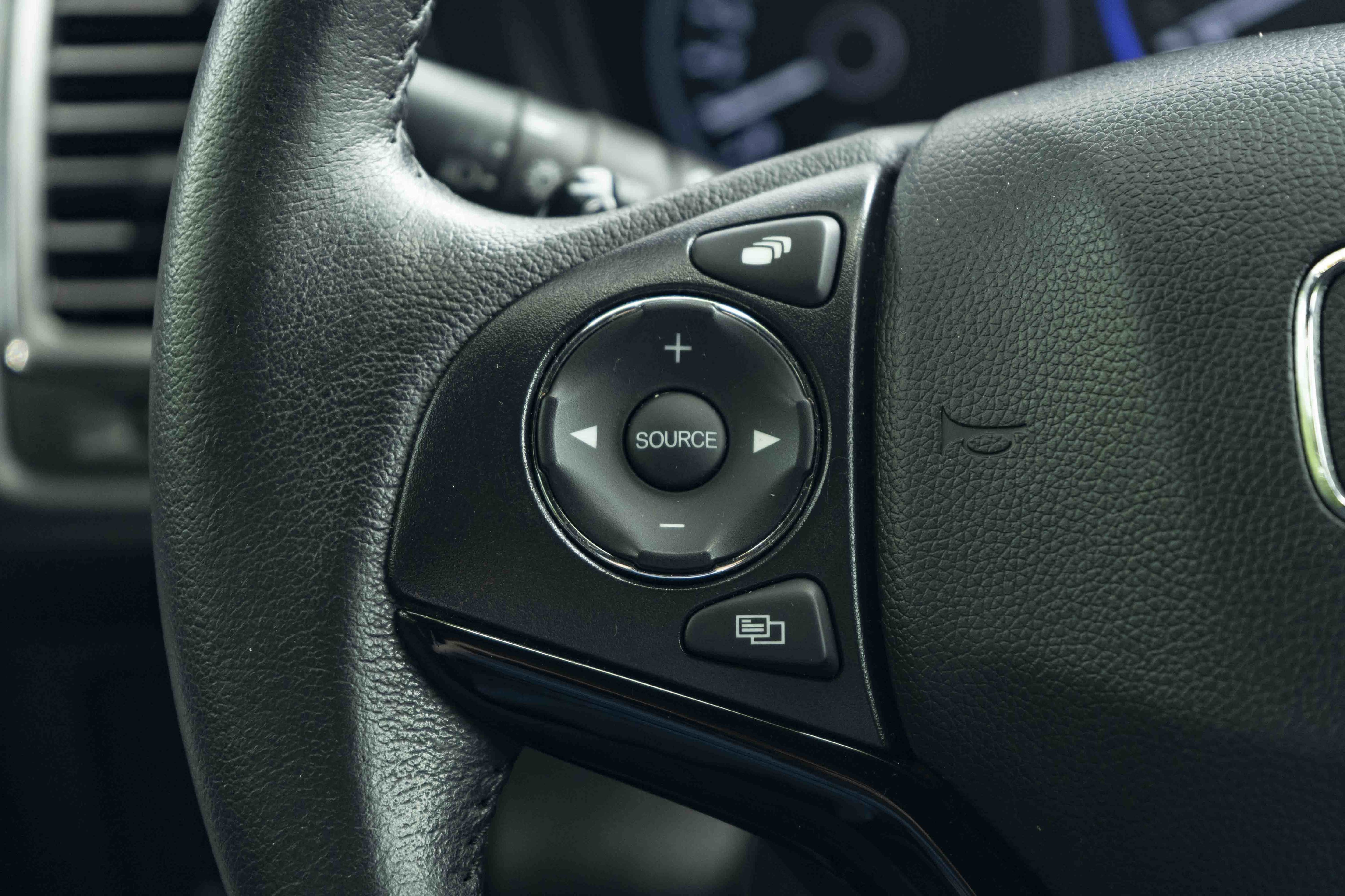 Used 2020 Honda HR-V Sport image 20