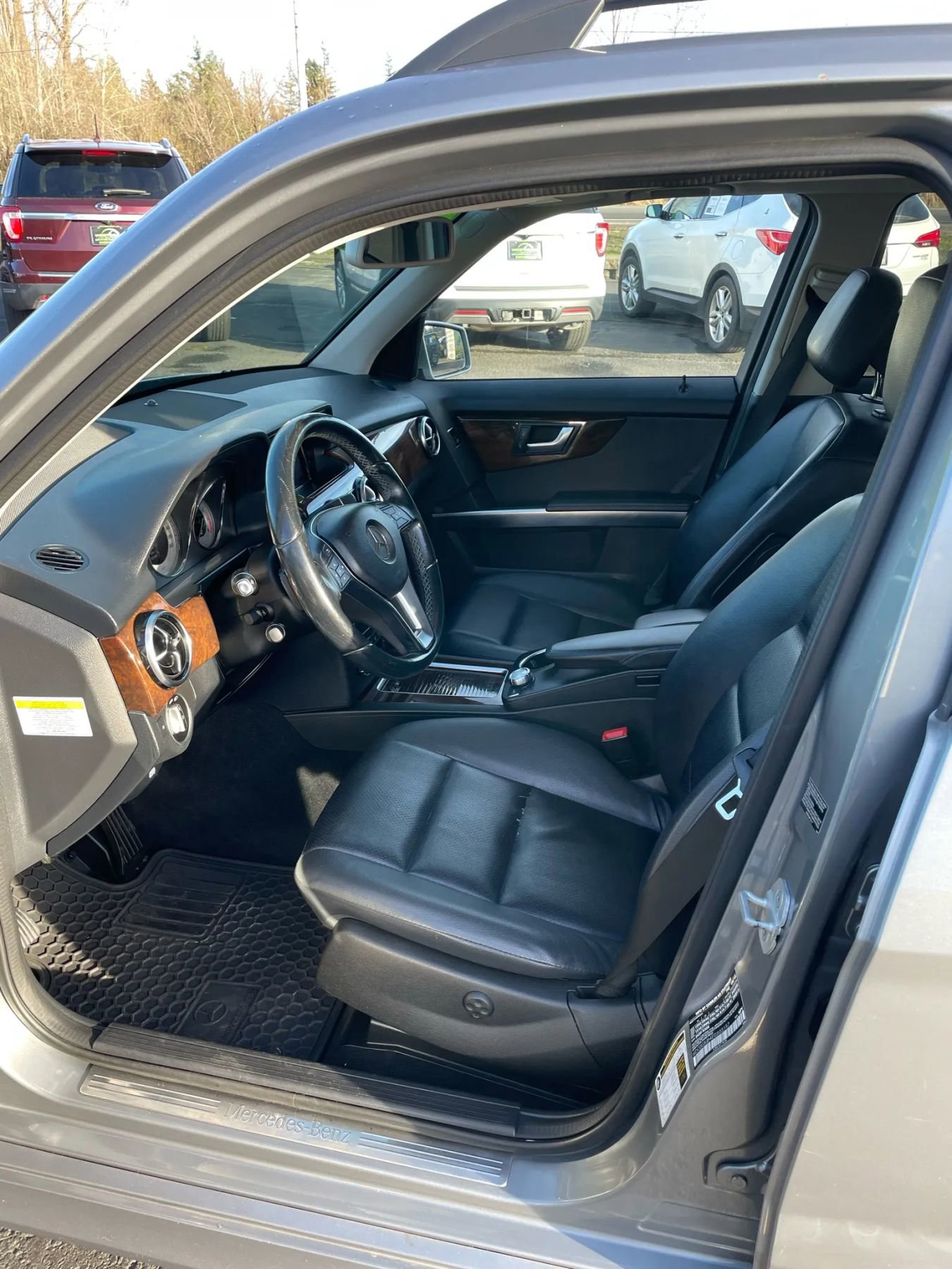 Used 2014 Mercedes-Benz GLK 350 4MATIC image 11