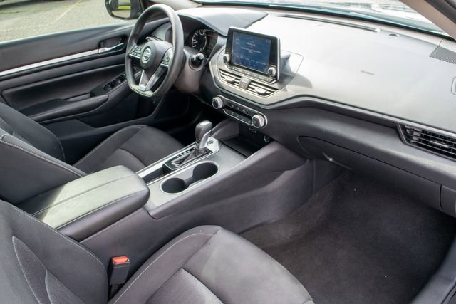 Used 2022 Nissan Altima 2.5 SV image 14