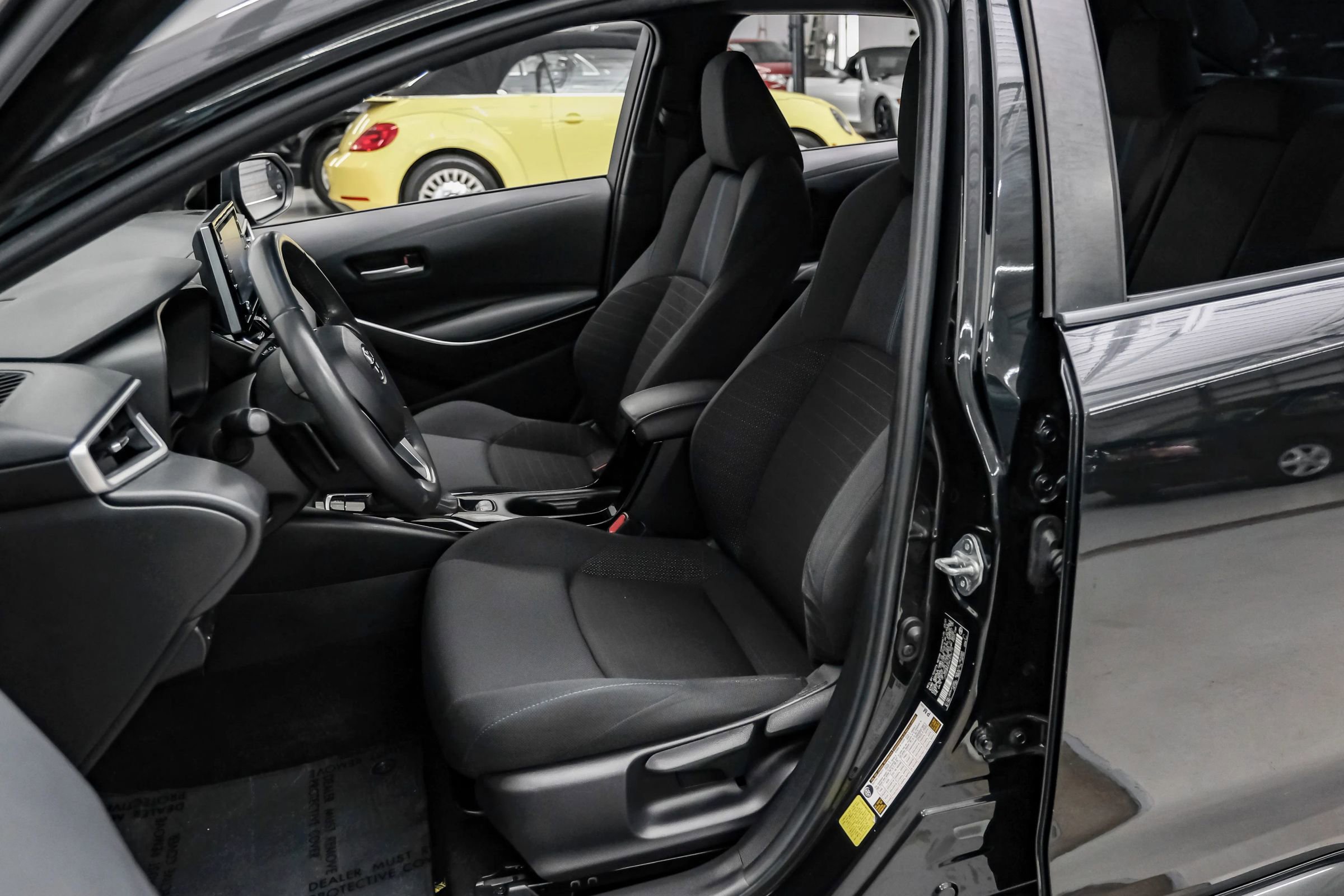 Used 2021 Toyota Corolla SE image 30