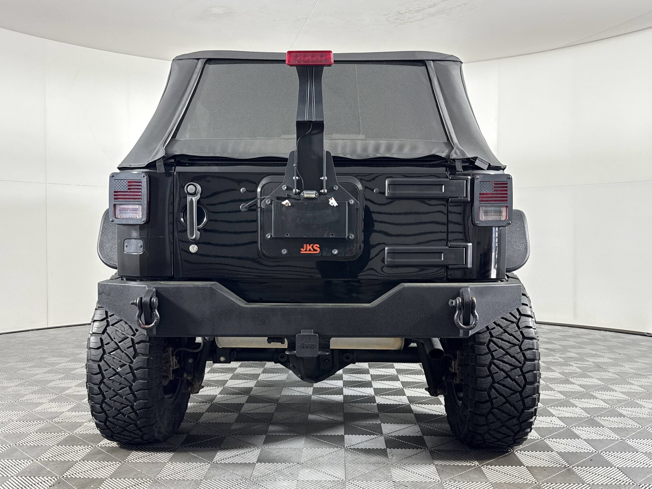 Used 2015 Jeep Wrangler Unlimited Sport w/ Max Tow Package AWD/4WD image 9