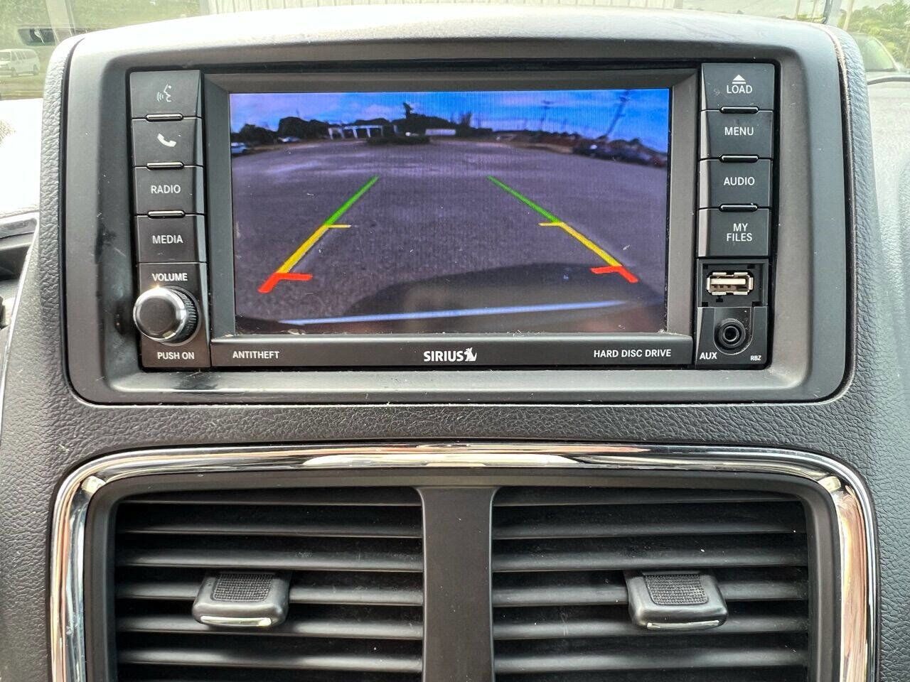 Used 2019 Dodge Grand Caravan SXT image 20