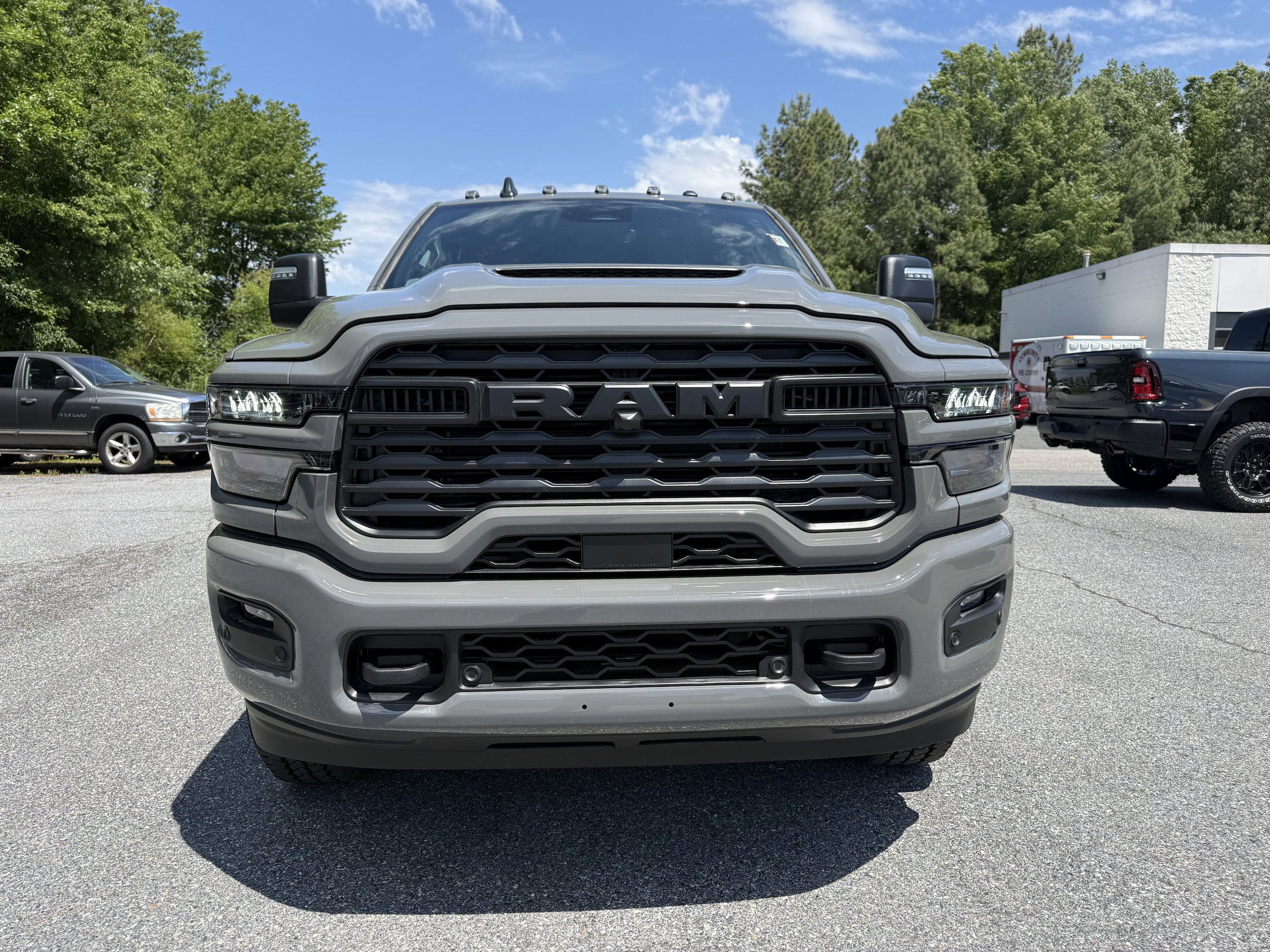 New 2026 RAM 2500 Tradesman AWD/4WD image 2