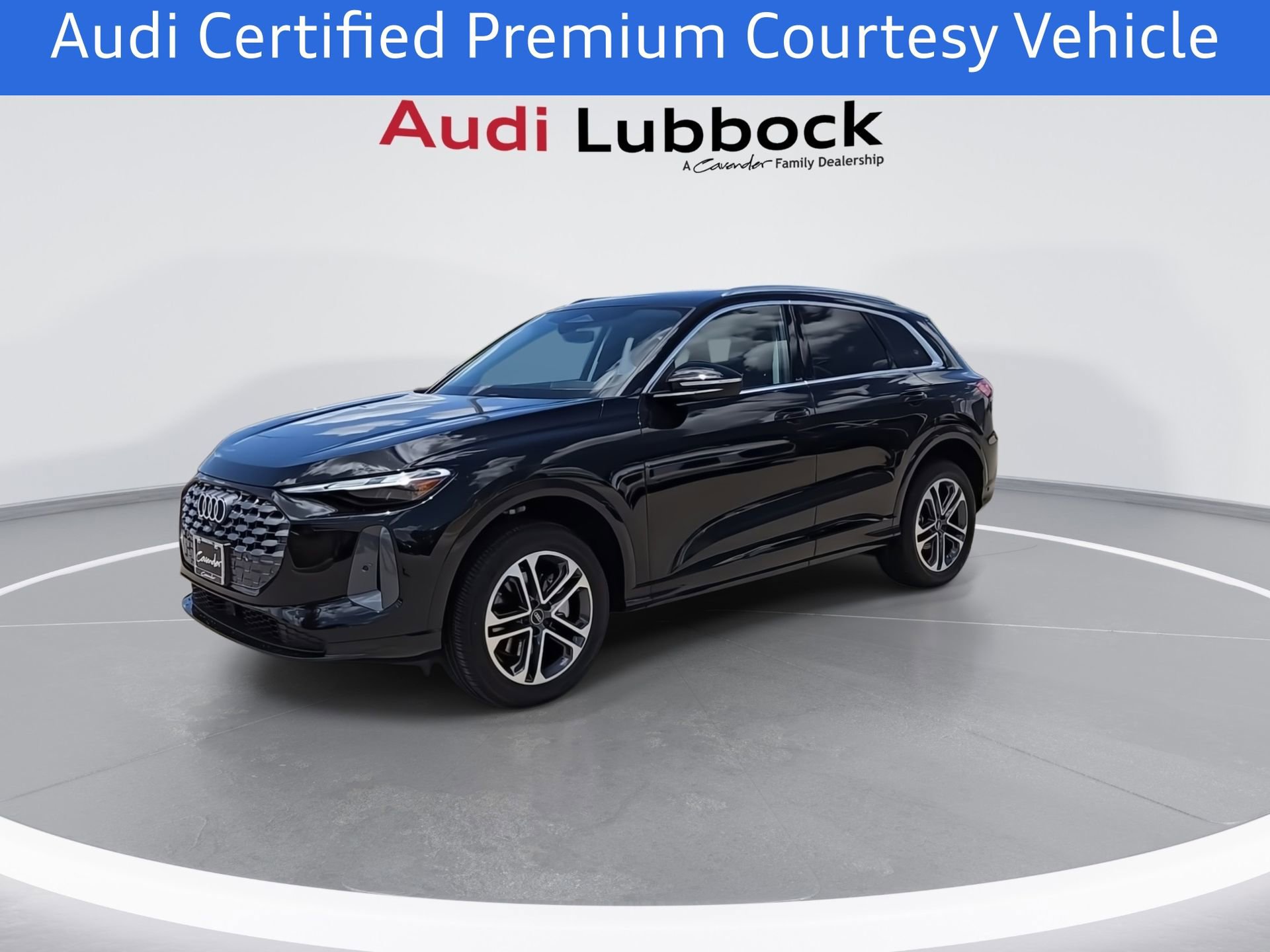 Certified 2025 Audi Q5 Premium w/ Convenience Package AWD/4WD image 4