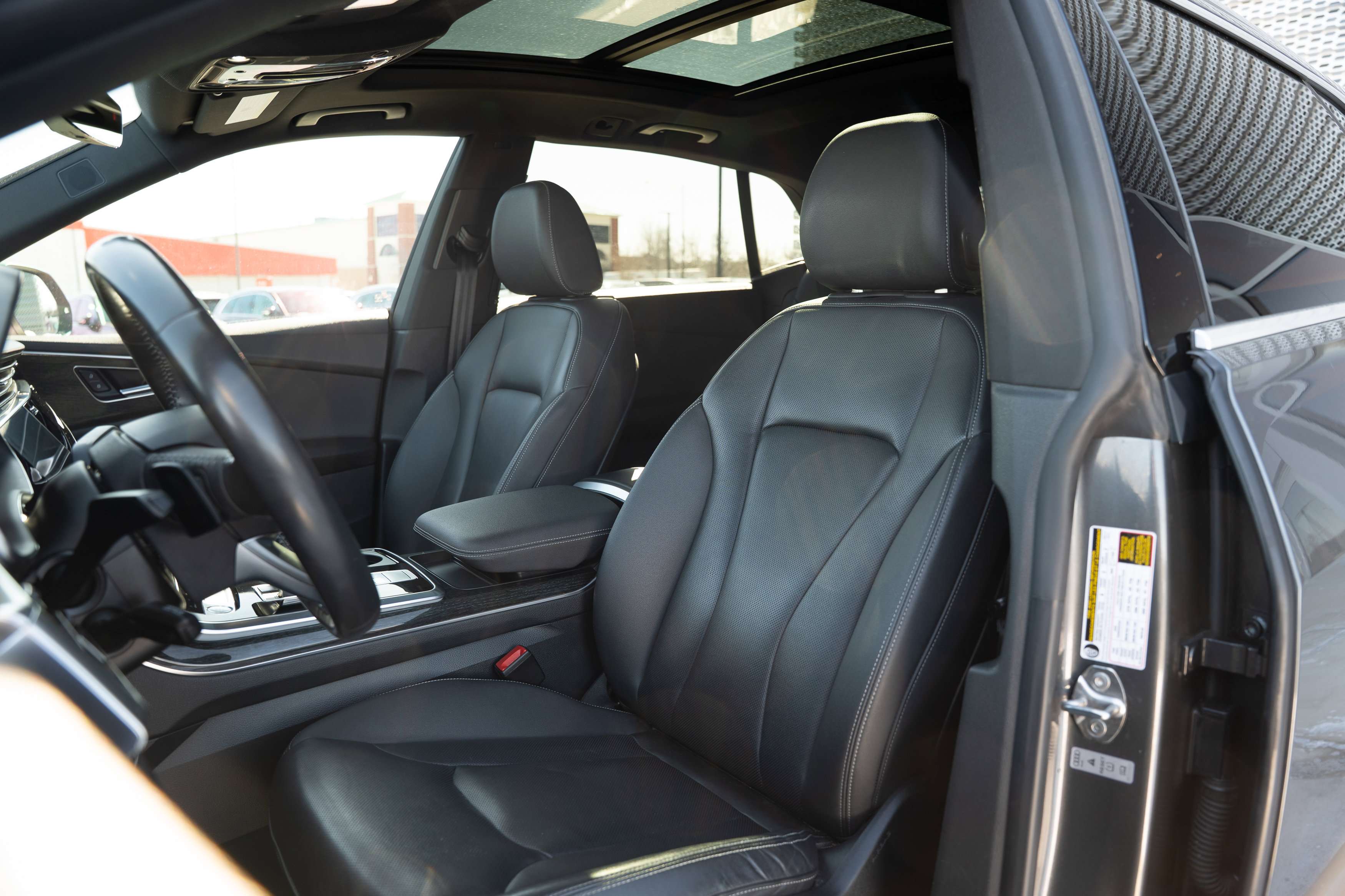 Used 2019 Audi Q8 Prestige w/ Towing Package image 24