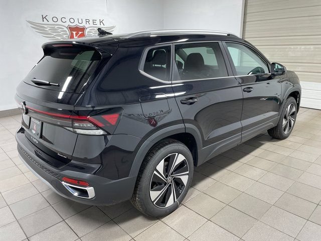 New 2026 Volkswagen Taos SE AWD/4WD image 7