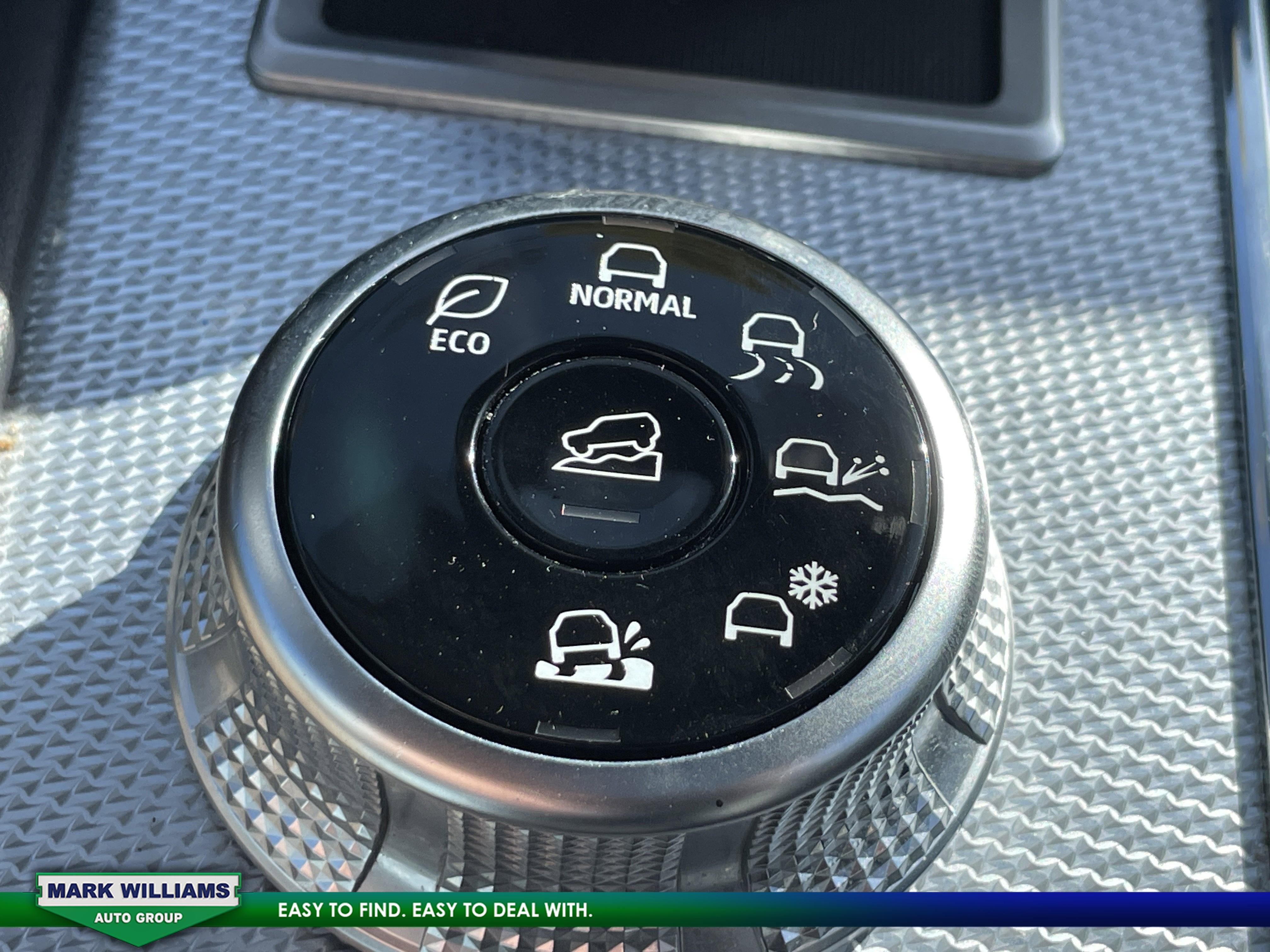 Used 2023 Mitsubishi Outlander SEL image 36