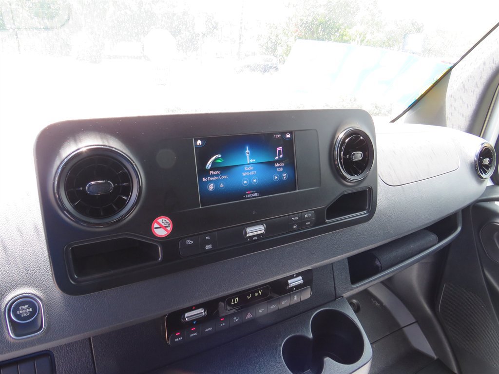 Used 2024 Mercedes-Benz Sprinter 2500 image 7