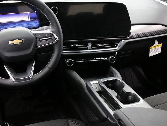 New 2026 Chevrolet Equinox EV LT w/ Comfort Package image 16