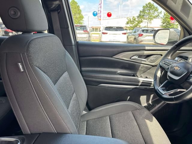 Used 2024 Chevrolet Traverse LT FWD image 15
