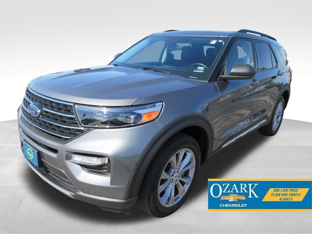 Used 2023 Ford Explorer XLT w/ Equipment Group 202A AWD/4WD image 1