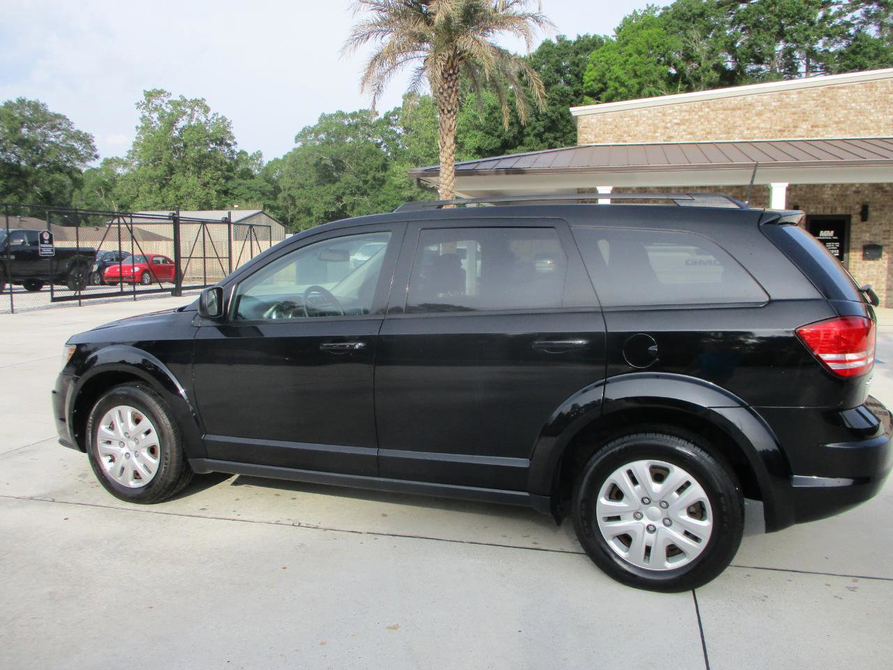 Used 2020 Dodge Journey SE FWD image 3