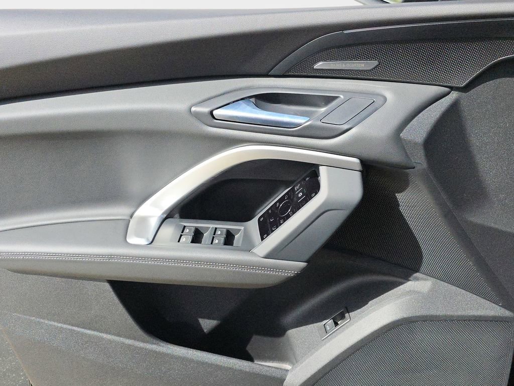 New 2026 Audi Q5 Premium Plus image 18