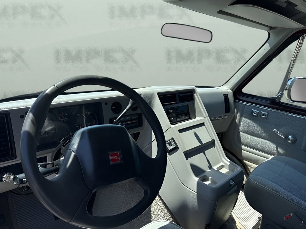Used 1992 GMC G3500 Rally RWD image 17