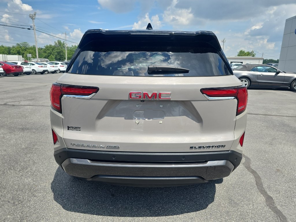 Used 2025 GMC Terrain Elevation AWD/4WD image 7