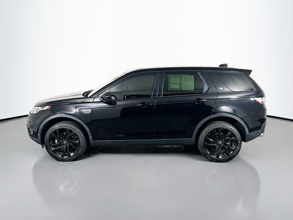 Used 2018 Land Rover Discovery Sport SE image 4