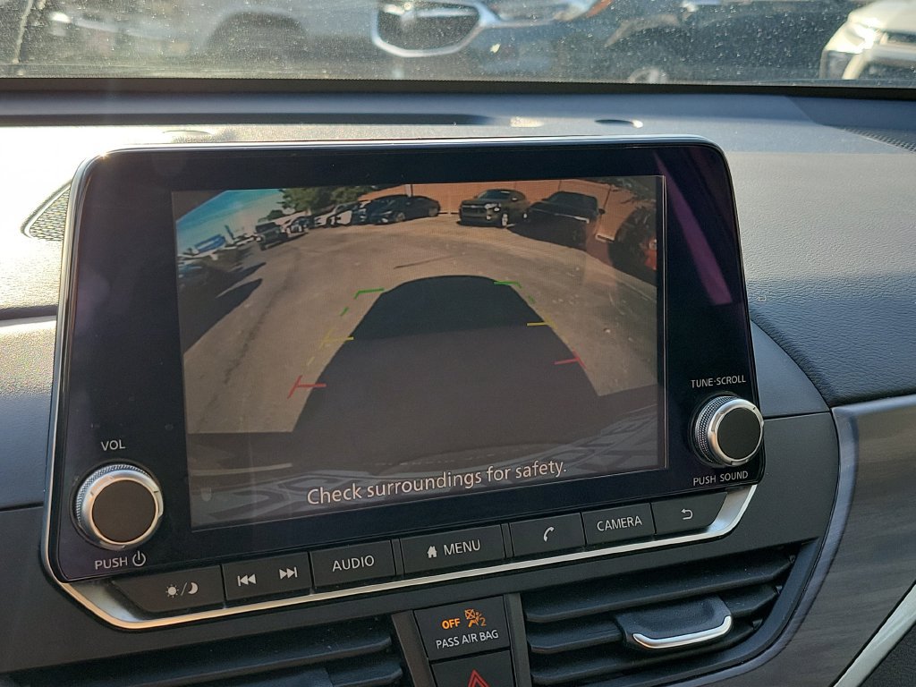 Used 2024 Nissan Altima 2.5 SV FWD image 31