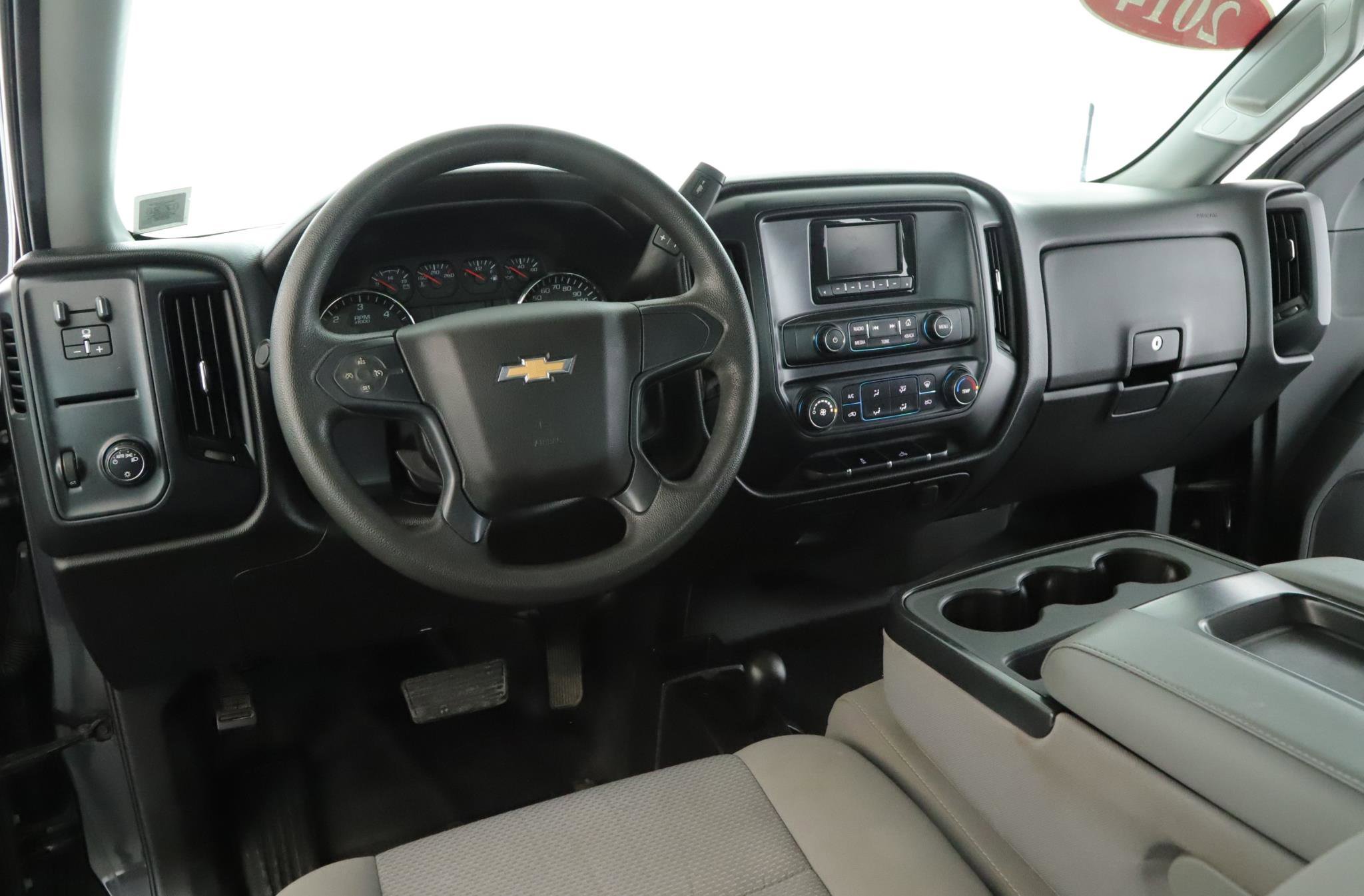 Used 2014 Chevrolet Silverado 1500 W/T w/ Trailering Package image 2
