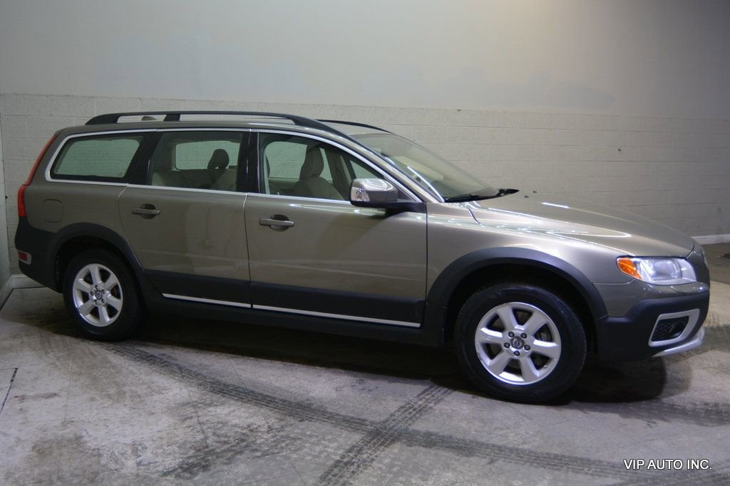 Used 2010 Volvo XC70 3.2 image 27