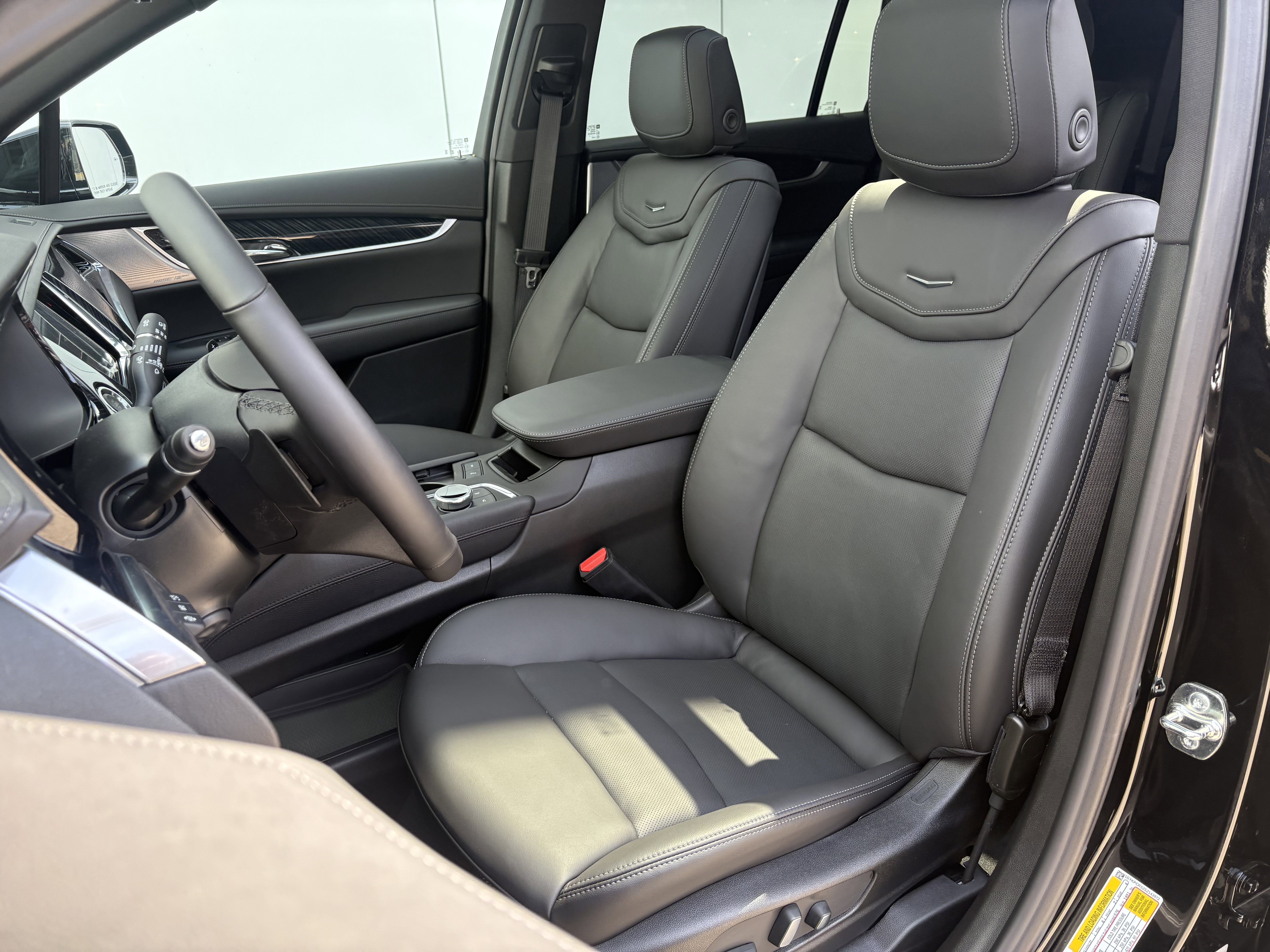 New 2025 Cadillac XT6 Premium Luxury w/ Technology Package image 12