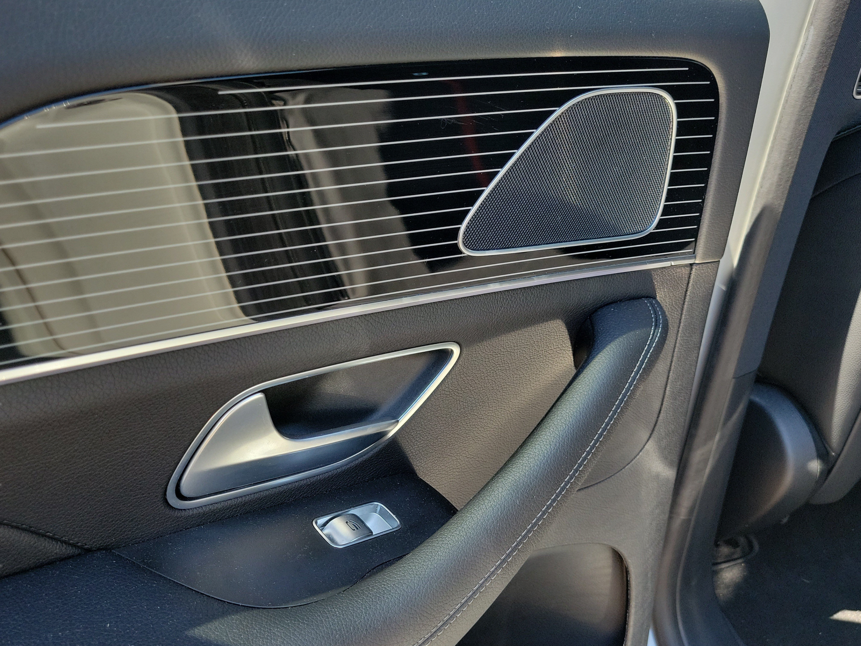 Certified 2024 Mercedes-Benz GLE 450 4MATIC image 7