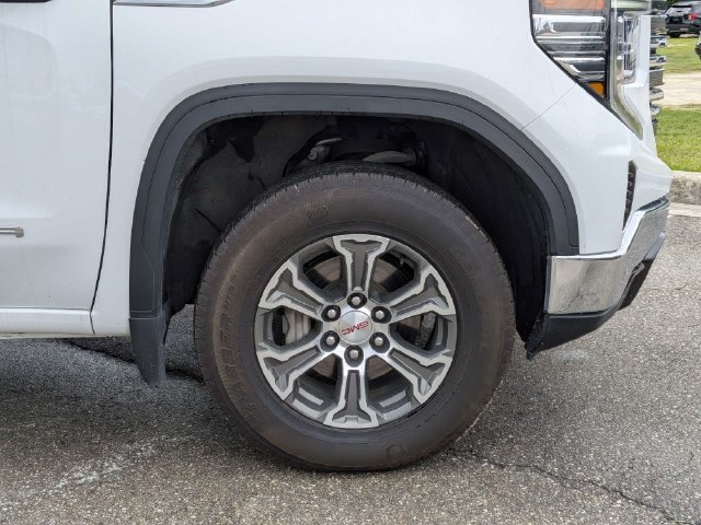 Used 2025 GMC Sierra 1500 SLT AWD/4WD image 12