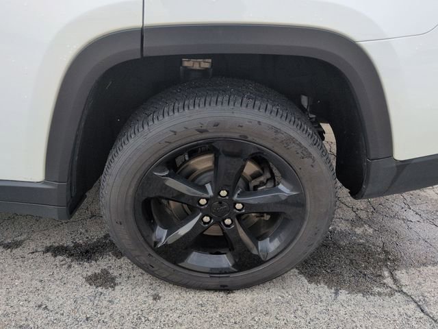 Used 2025 Jeep Grand Cherokee L Laredo image 34
