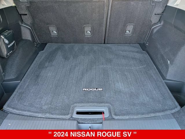 Certified 2024 Nissan Rogue SV w/ SV Premium Package AWD/4WD image 34