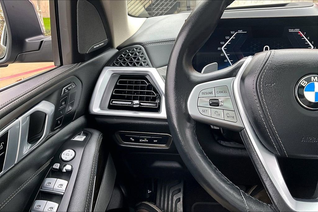 Used 2024 BMW X7 xDrive40i image 26
