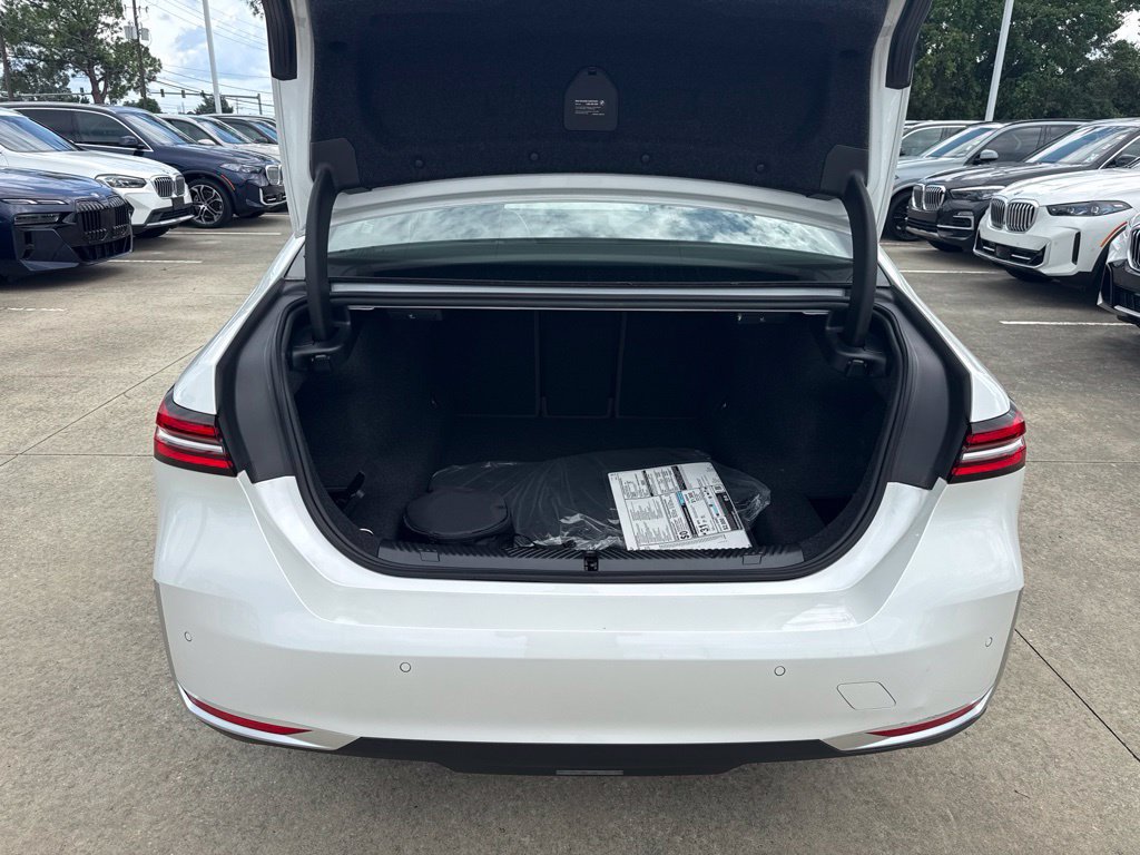 Certified 2026 BMW 530i w/ Premium Package RWD image 25