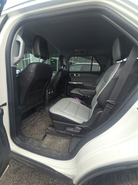 Used 2021 Ford Explorer XLT w/ Equipment Group 202A image 14