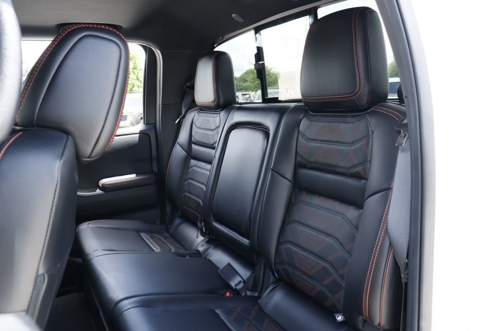 Used 2025 Nissan Frontier PRO-4X w/ Pro Premium Package AWD/4WD image 28