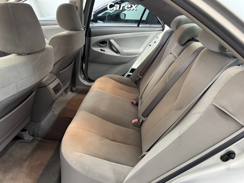 Used 2007 Toyota Camry LE FWD image 20