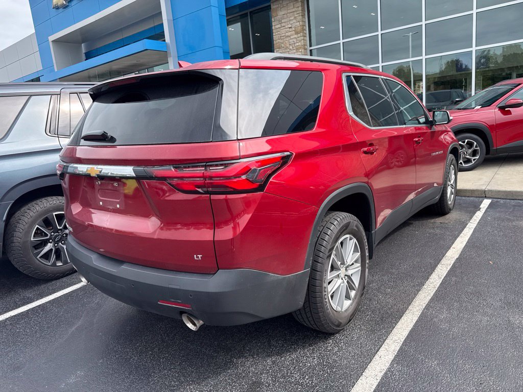 Used 2022 Chevrolet Traverse LT FWD image 4