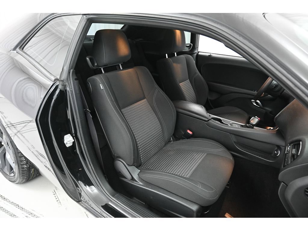 Used 2019 Dodge Challenger SXT w/ Blacktop Package image 16