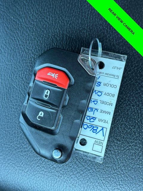 Used 2023 Jeep Gladiator Overland w/ LED Lighting Group AWD/4WD image 21