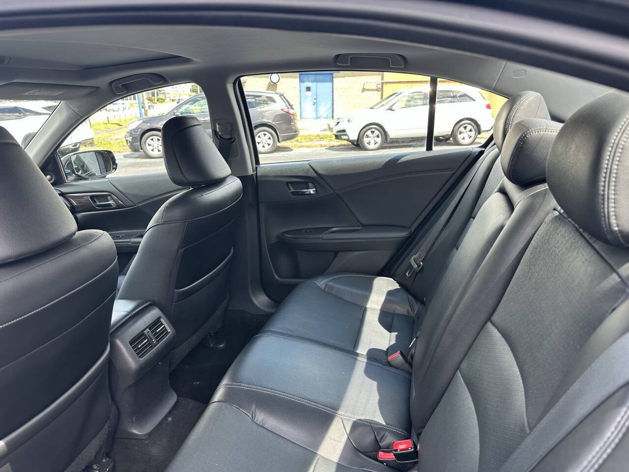 Used 2016 Honda Accord EX-L image 8
