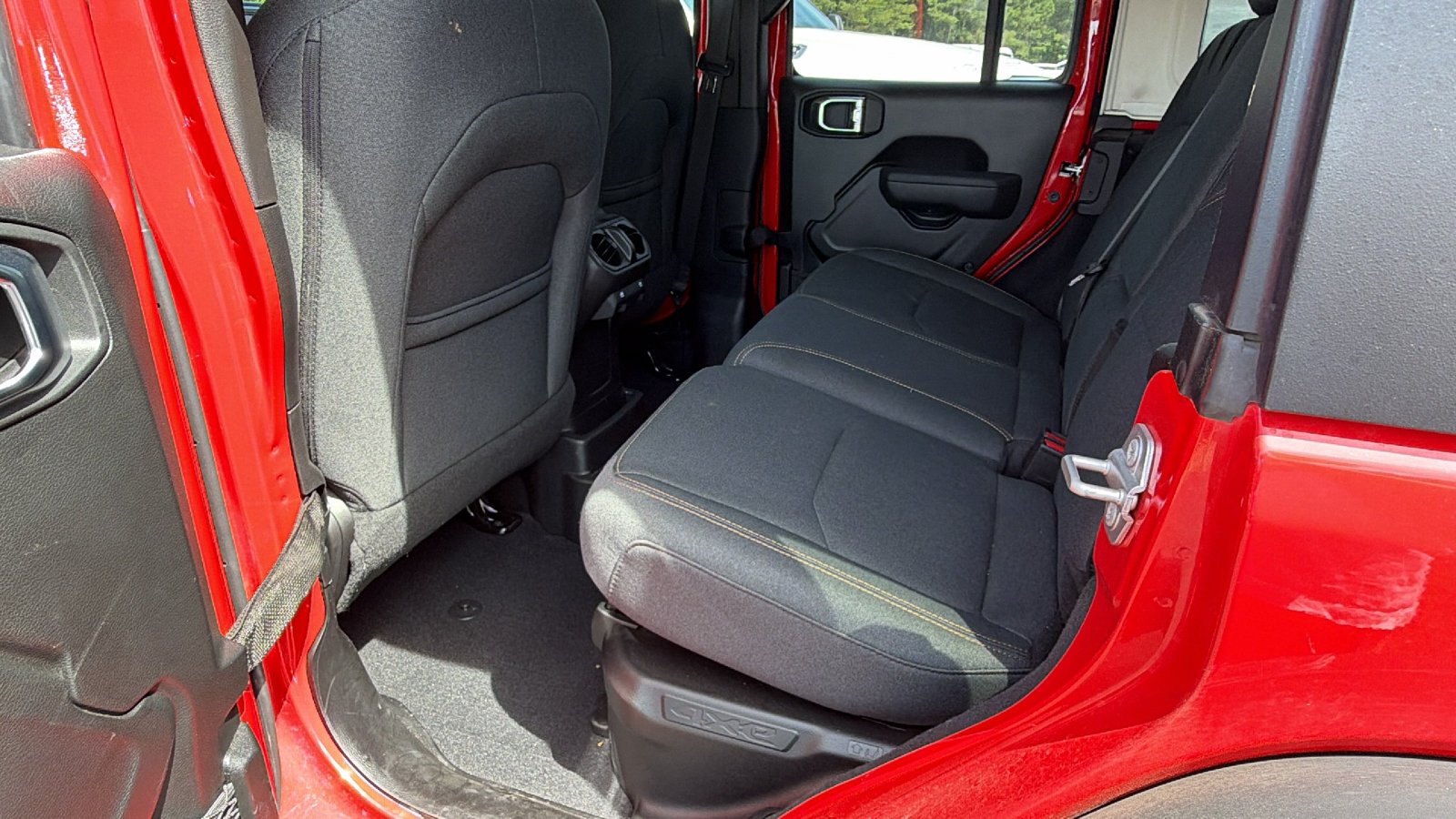 Used 2025 Jeep Wrangler Unlimited Sport S 4xe AWD/4WD image 23