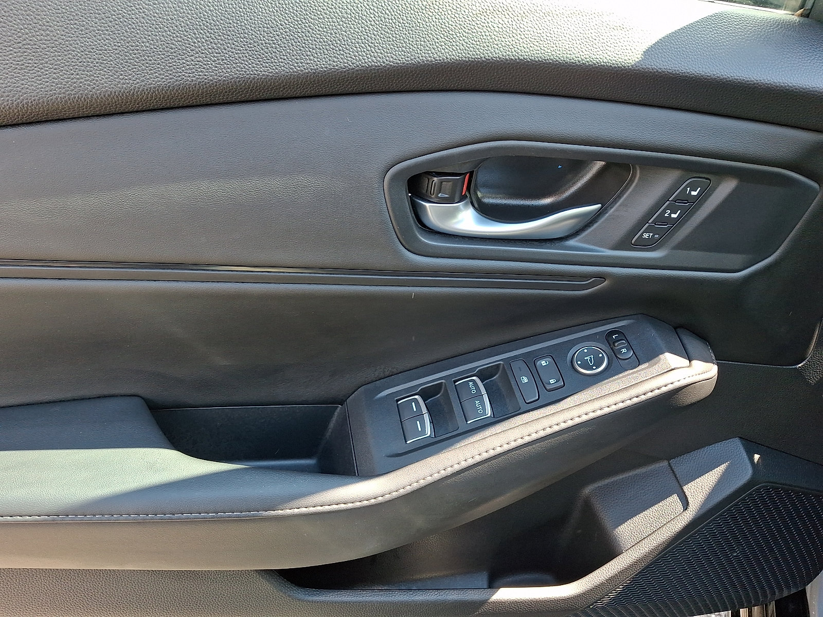 Used 2024 Honda Accord Sport image 13