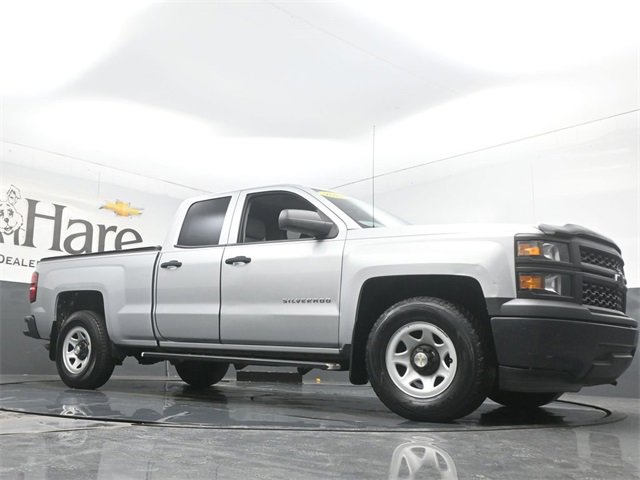 Used 2014 Chevrolet Silverado 1500 W/T w/ Trailering Package image 2