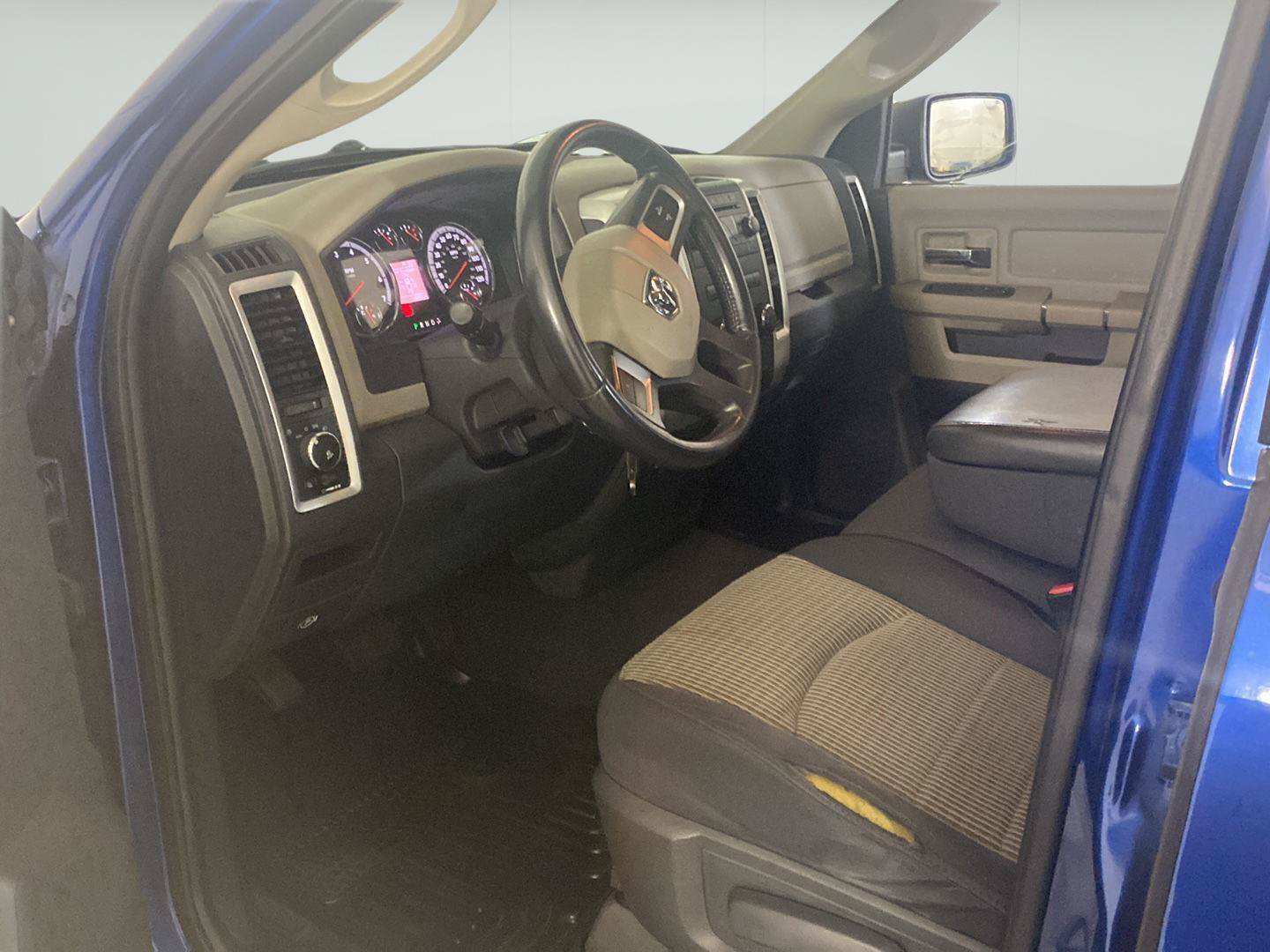 Used 2011 RAM 1500 Big Horn AWD/4WD image 40