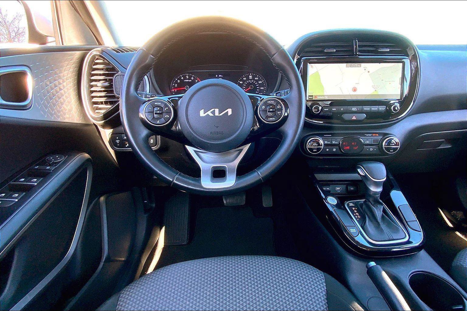 Used 2022 Kia Soul X-Line image 5