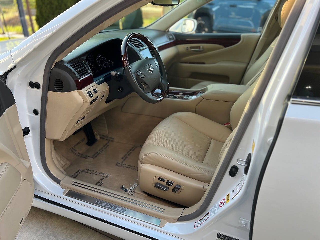 Used 2007 Lexus LS 460 L RWD image 67