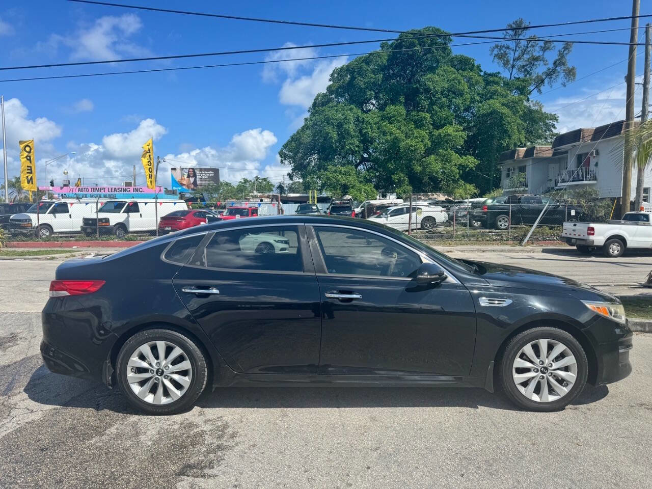 Used 2016 Kia Optima EX FWD image 3
