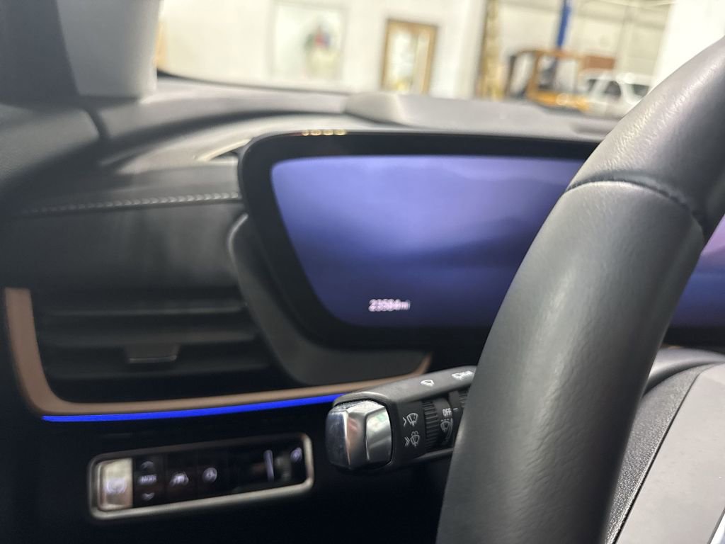 Certified 2025 Buick Envision Sport Touring image 24