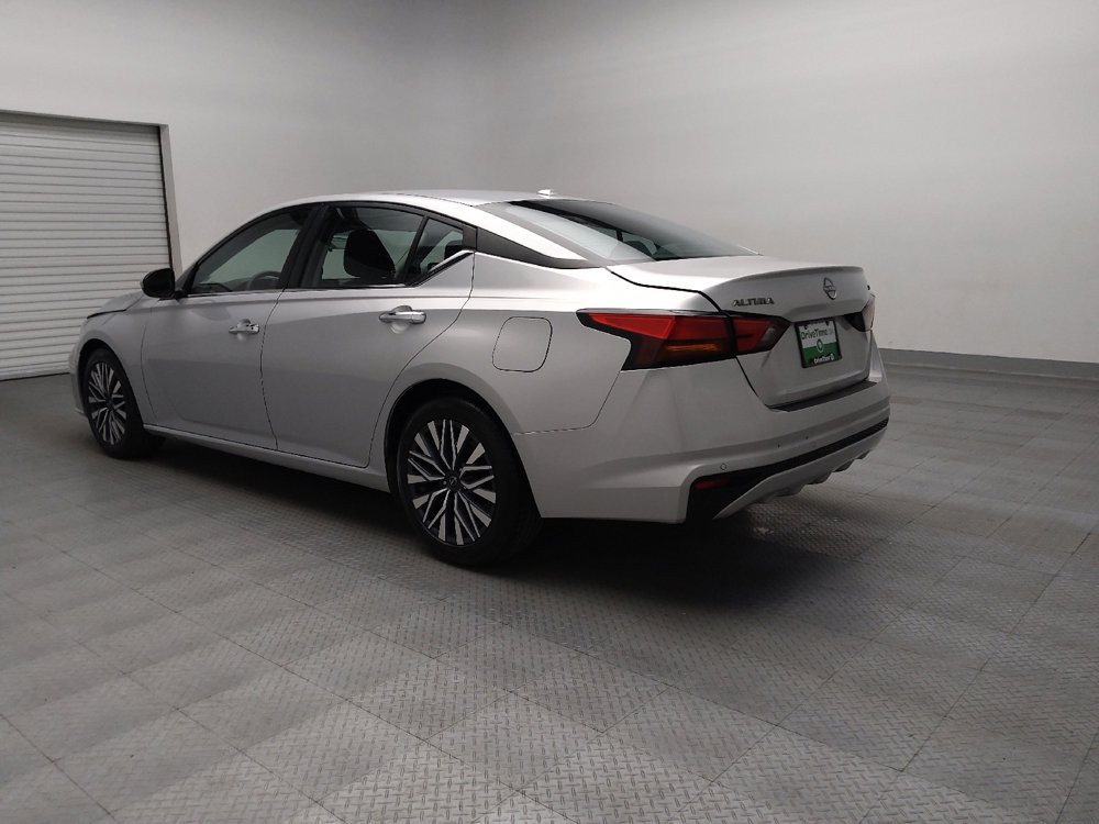 Used 2023 Nissan Altima 2.5 SV image 5